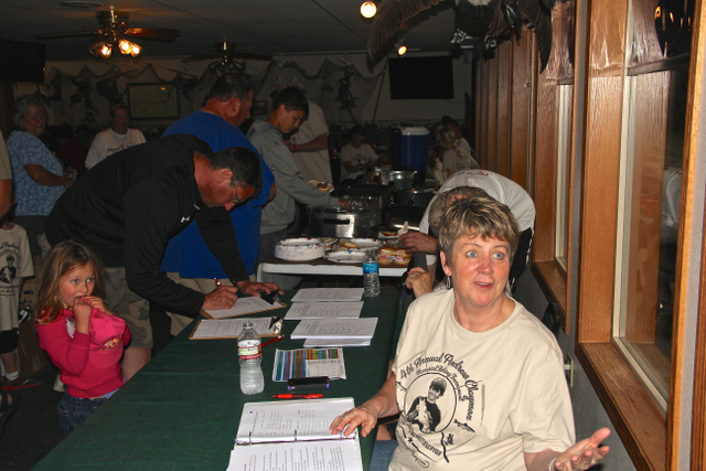 Joni, Andrews Mom, at the team check-in Friday night for the rules meeting and tournament dinner.